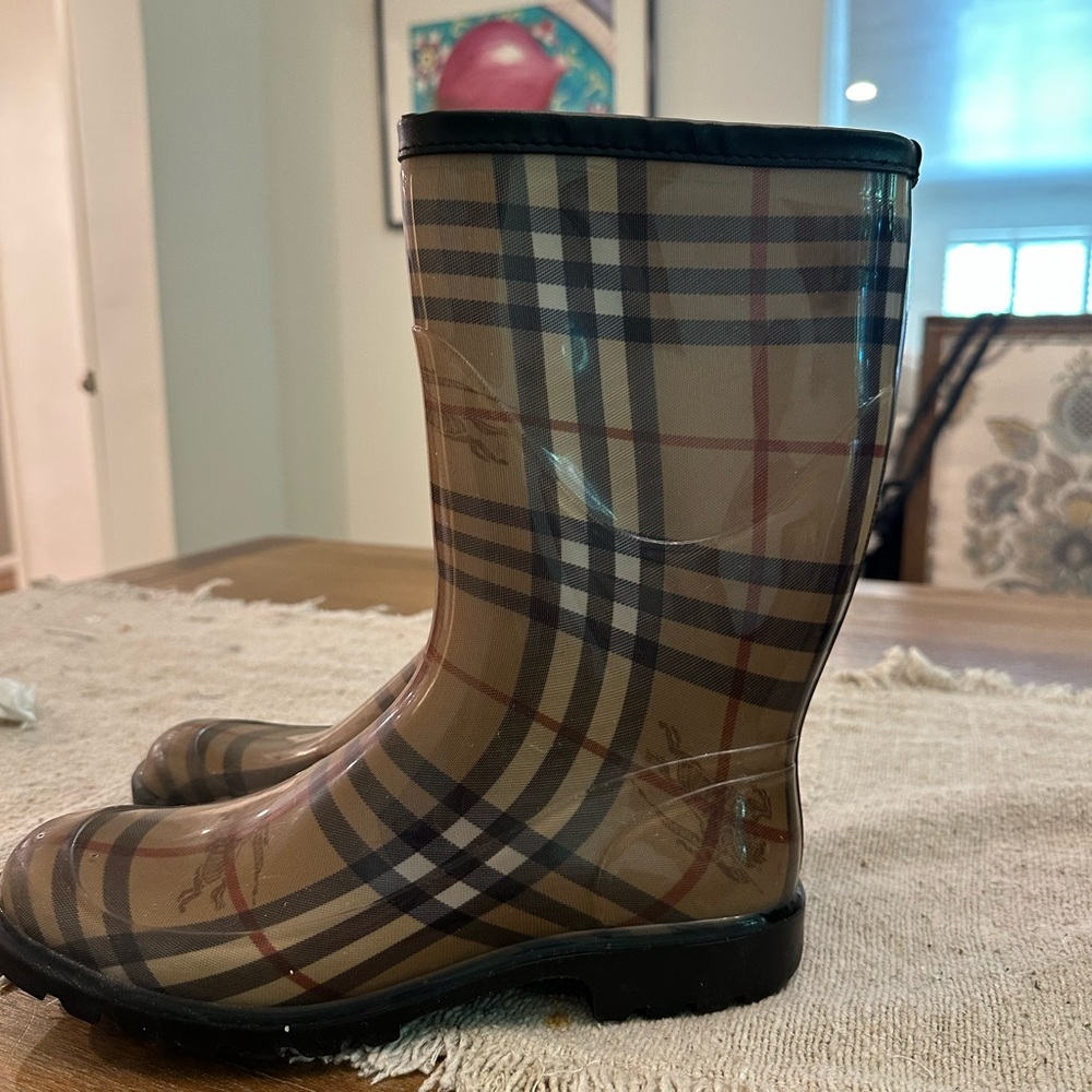 Burberry Rainboots, Size 39/ US 8.5